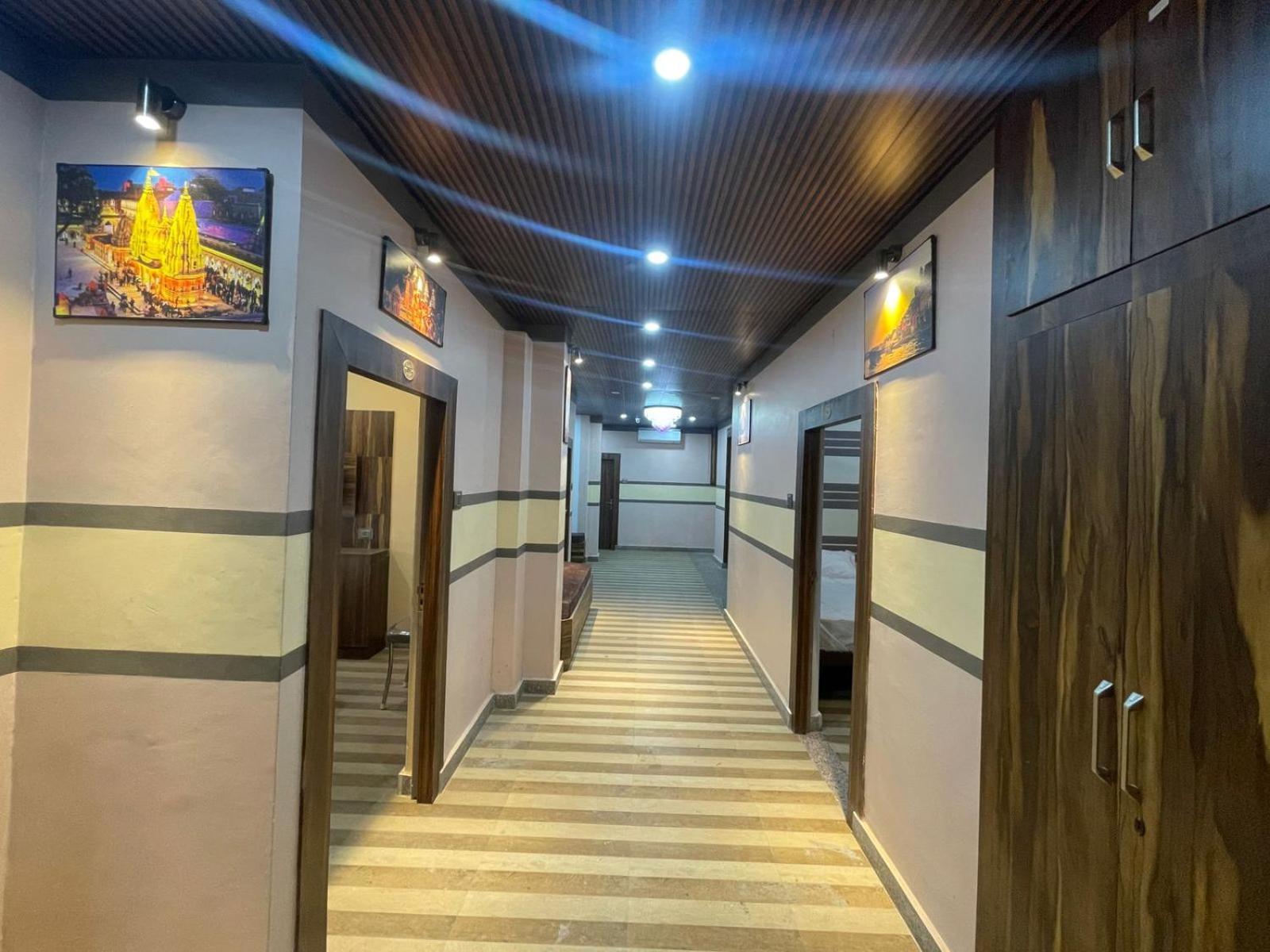 Himalaya Inn Guest House พาราณสี ภายนอก รูปภาพ