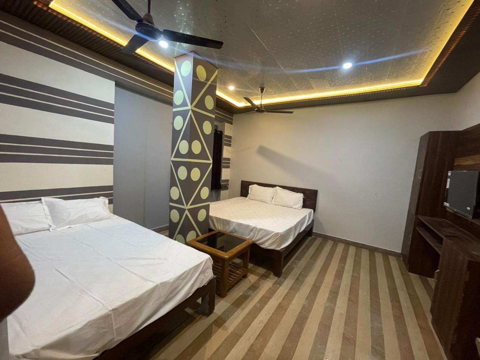Himalaya Inn Guest House พาราณสี ภายนอก รูปภาพ